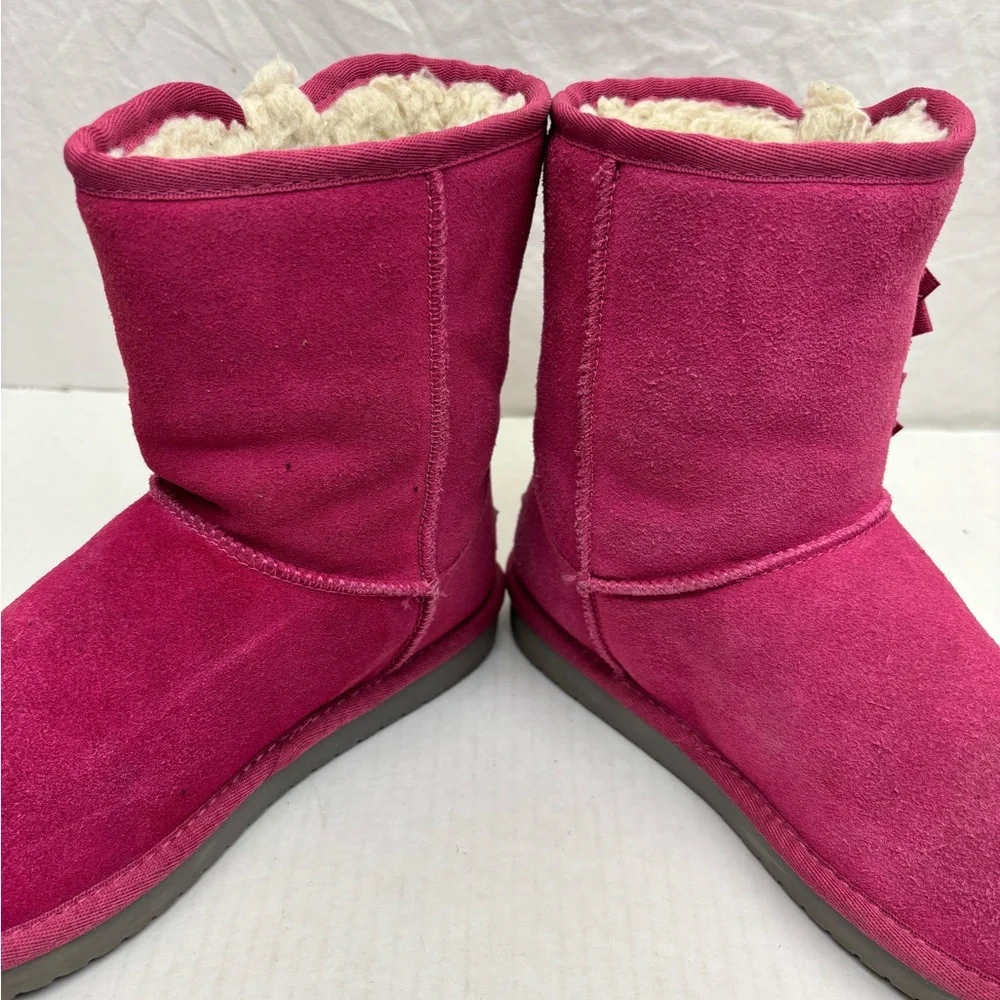 Koolaburra by Ugg Suede Shearling-Lined Ankle Boots SZ 4 big girl, box 18